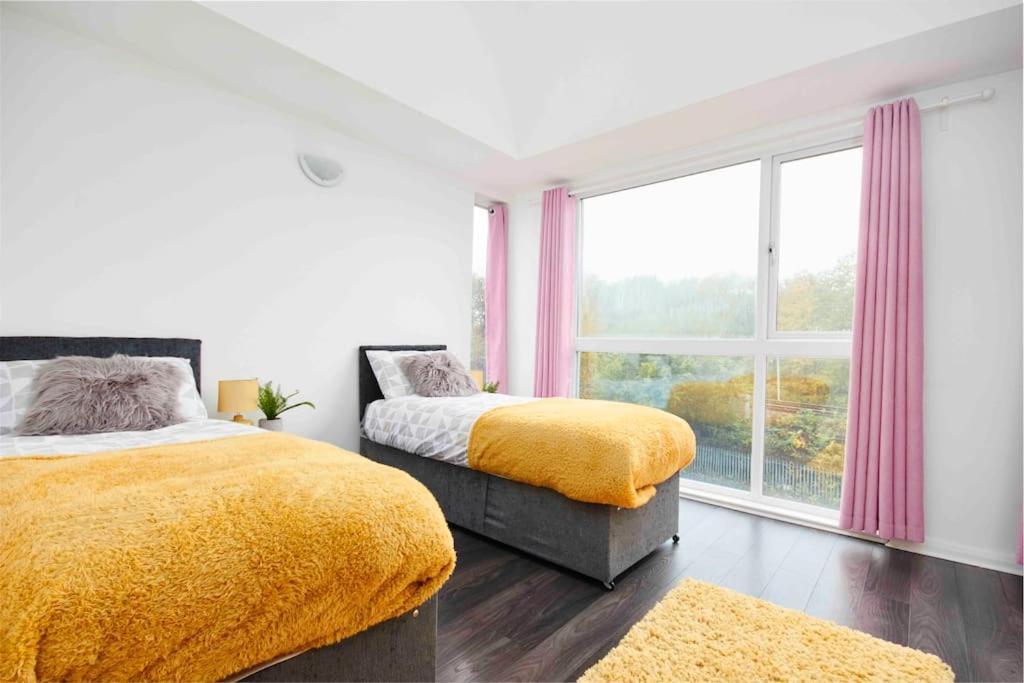 Dellehomes- Free Parking, Wfh, Family-Friendly マンチェスター エクステリア 写真