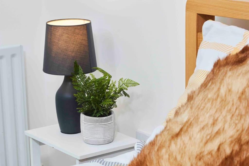 Dellehomes- Free Parking, Wfh, Family-Friendly マンチェスター エクステリア 写真