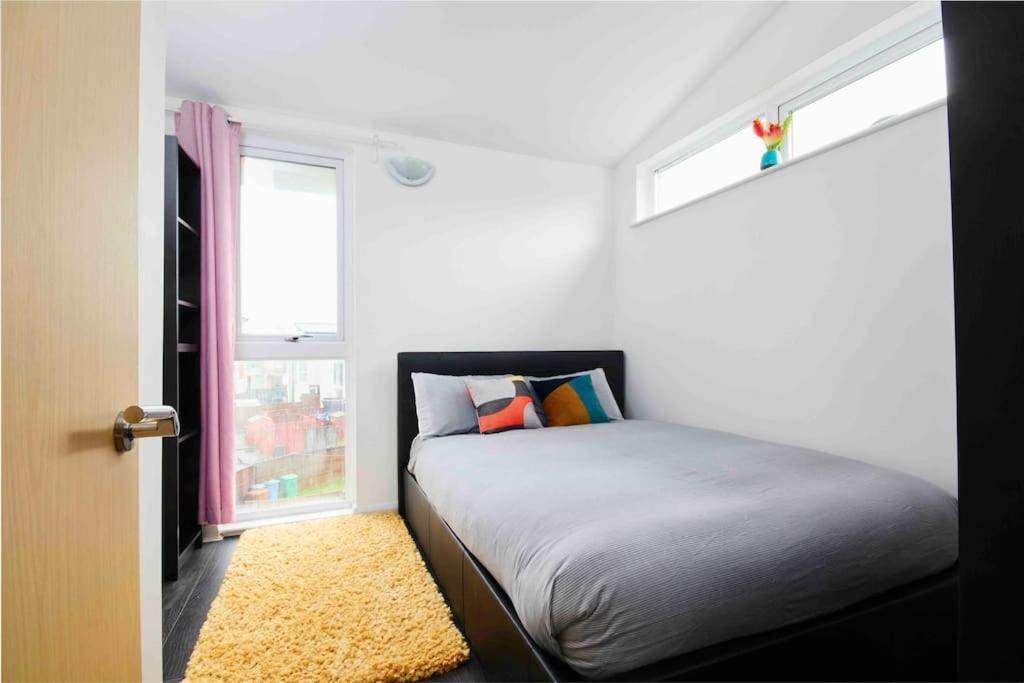 Dellehomes- Free Parking, Wfh, Family-Friendly マンチェスター エクステリア 写真